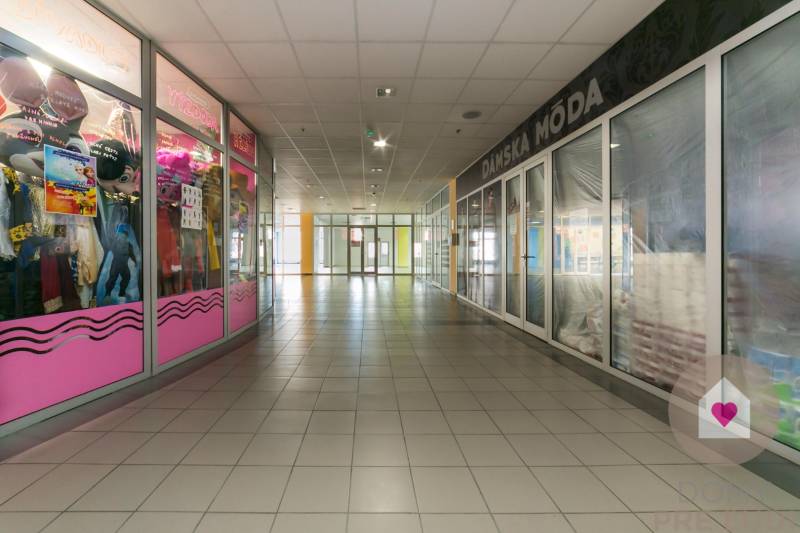 Commercial premises, Hlavná, Sale, Galanta, Slovakia