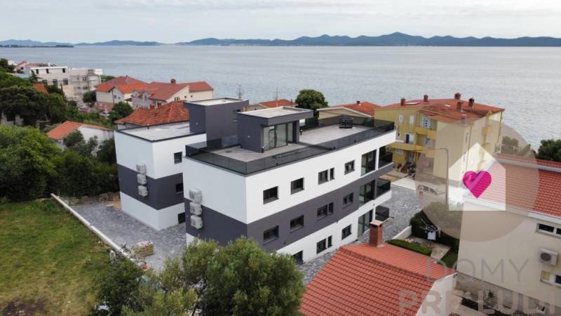 Kožino - aprtmánové domy 30 m od mora s priamy výhľadom na more a prístupom na pláž