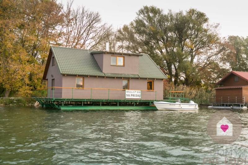 BA/JAROVCE - Your new cottage on a small island with a boat included i