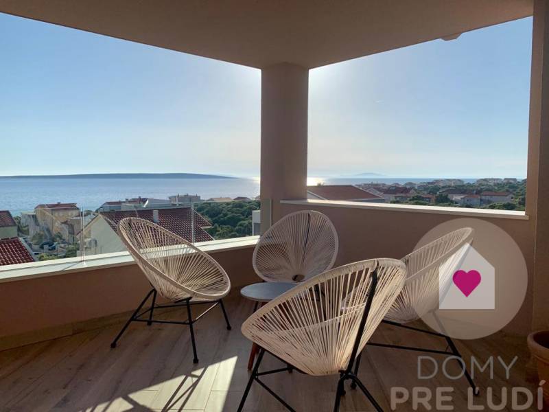 PAG/MANDRE - 2 apartments for the price of one - 190m from the sea ​