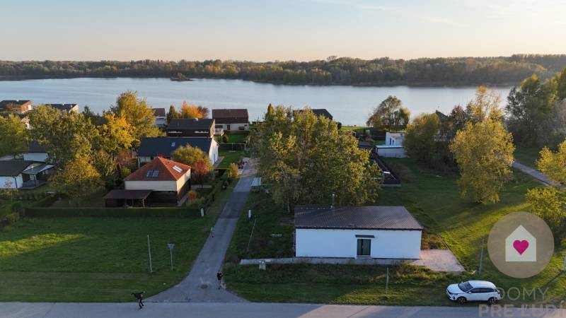 Vojka nad Dunajom - 3 bedroom holiday home with waterside services