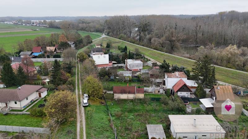 Vojka nad Dunajom - 3-room house with garden for living and recreation