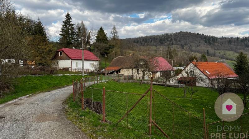 KREMNICKÉ BANE-Sale of a cottage near SKI KRAHULE