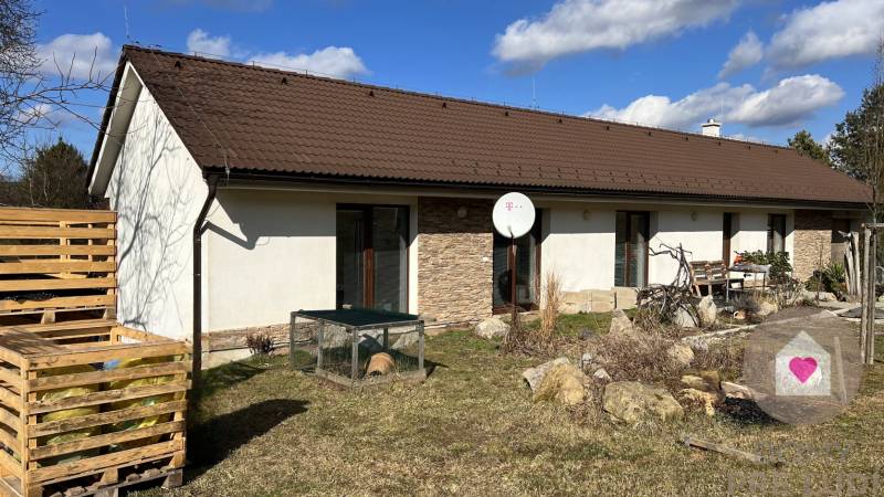 OSUSKÉ - New building in a beautiful environment under the forest