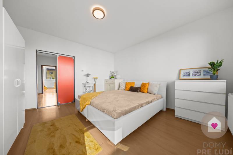BA/PETRŽALKA-Sale of a spacious 3-room apartment with a loggia 