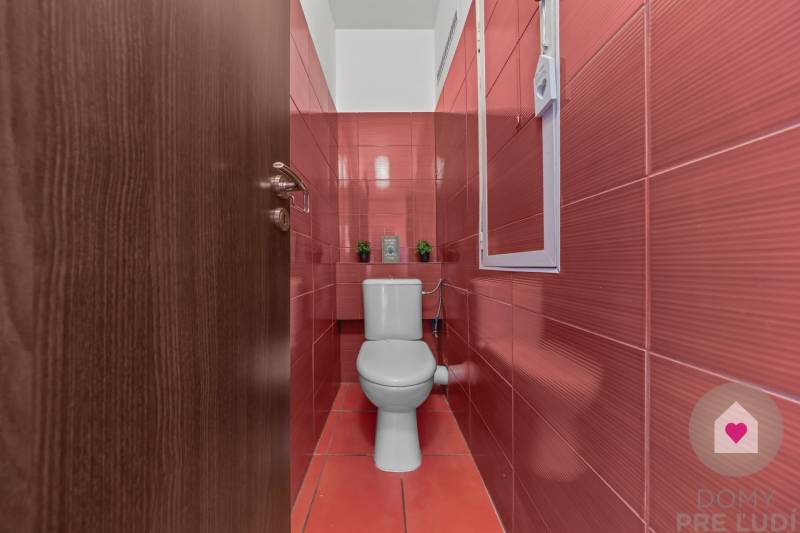 BA/PETRŽALKA-Sale of a spacious 3-room apartment with a loggia 