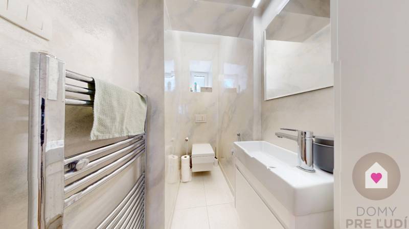 BA I-Rent of a large modern 4-room apartment with 2 balconies-Židovská