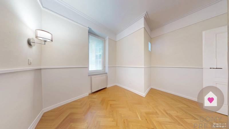 BA I-Rent of a large modern 4-room apartment with 2 balconies-Židovská