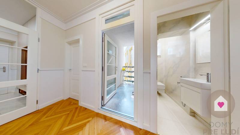 BA I-Rent of a large modern 4-room apartment with 2 balconies-Židovská