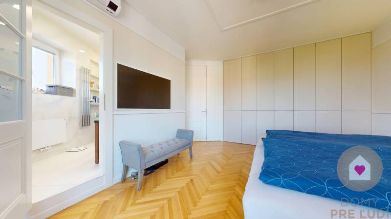BA I-Rent of a large modern 4-room apartment with 2 balconies-Židovská