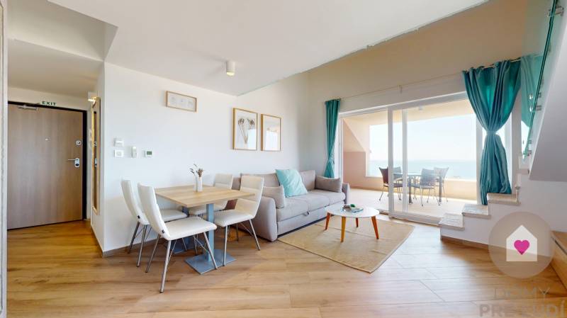 PAG/MANDRE - 2 apartments for the price of one - 190m from the sea ​