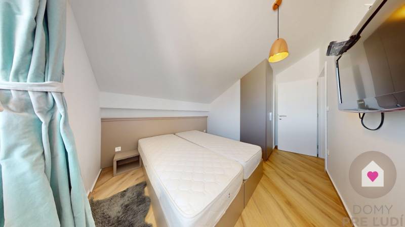 PAG/MANDRE - 2 apartments for the price of one - 190m from the sea ​