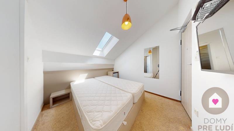 PAG/MANDRE - 2 apartments for the price of one - 190m from the sea ​