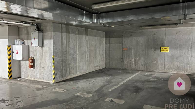BA/RUŽINOV - Parking space for sale - garage Mraziarenska