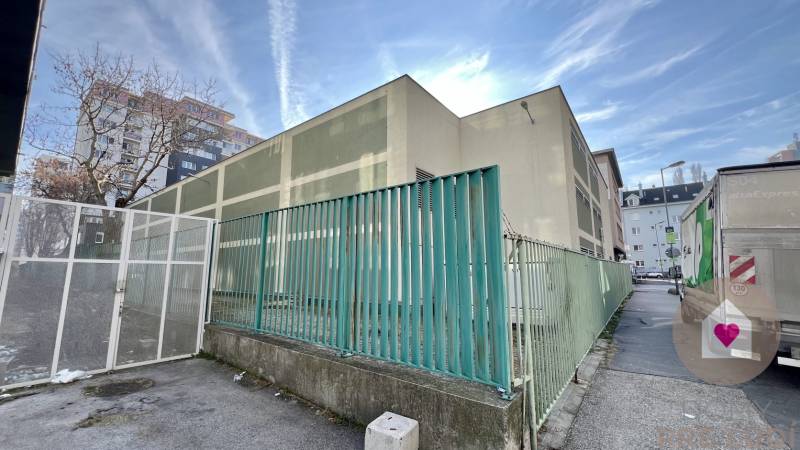 BA/RUŽINOV - Parking space for sale - garage Mraziarenska