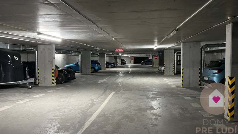 BA/RUŽINOV - Parking space for sale - garage Mraziarenska