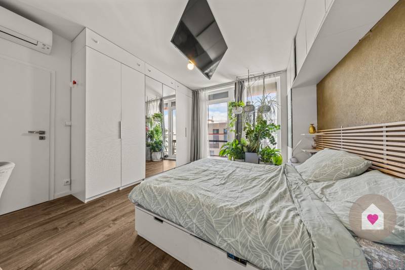 BA-Sale of a 4-room apartment in new building in Čerešne with terrace