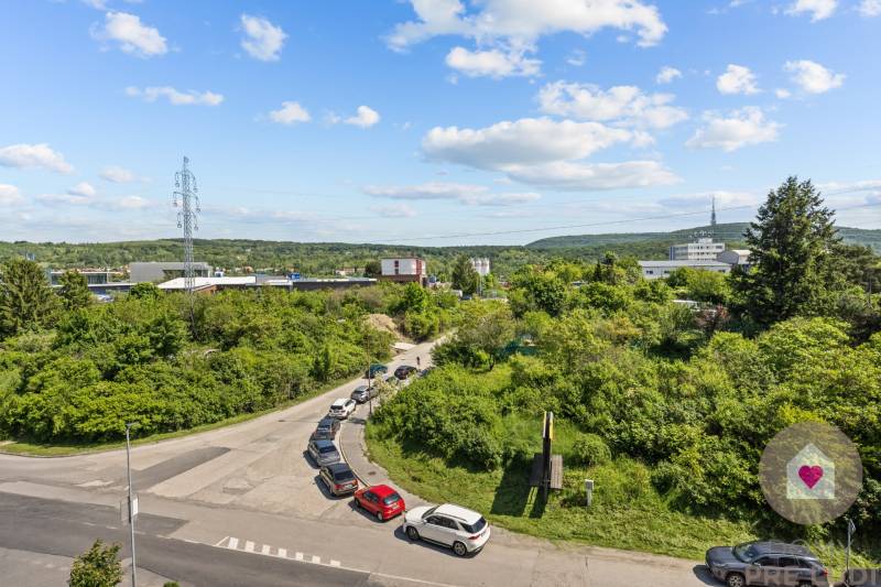 BA-Sale of a 4-room apartment in new building in Čerešne with terrace