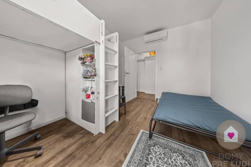 BA-Sale of a 4-room apartment in new building in Čerešne with terrace