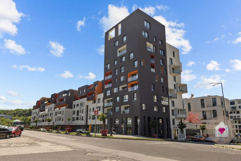 BA-Sale of a 4-room apartment in new building in Čerešne with terrace