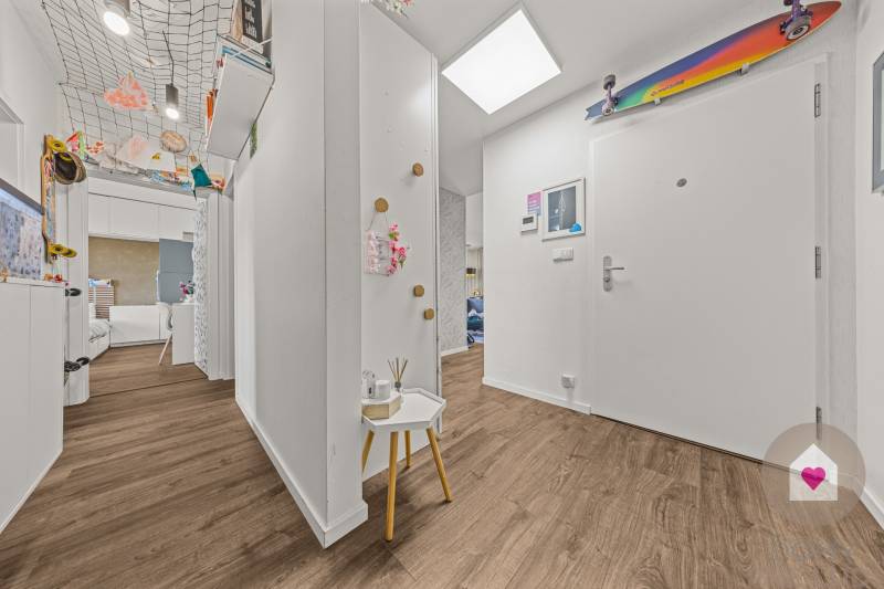 BA-Sale of a 4-room apartment in new building in Čerešne with terrace