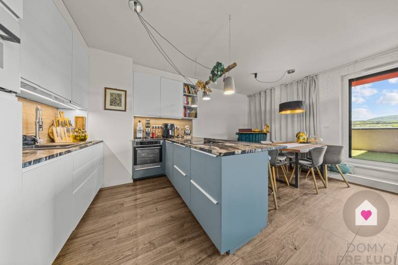 BA-Sale of a 4-room apartment in new building in Čerešne with terrace