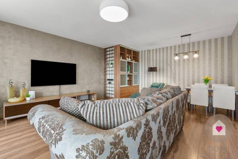 BA/RUŽINOV- 2-room apartment with private entrance and terrace