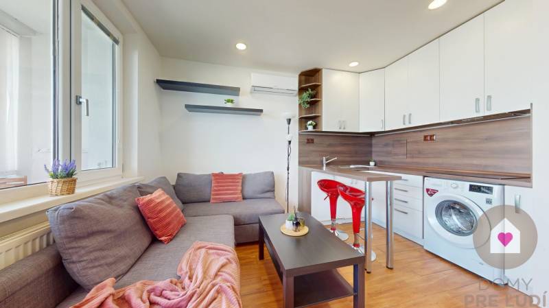 BA/PETRŽALKA-Sale of 2 studio apartments with 2 balconies and a cellar