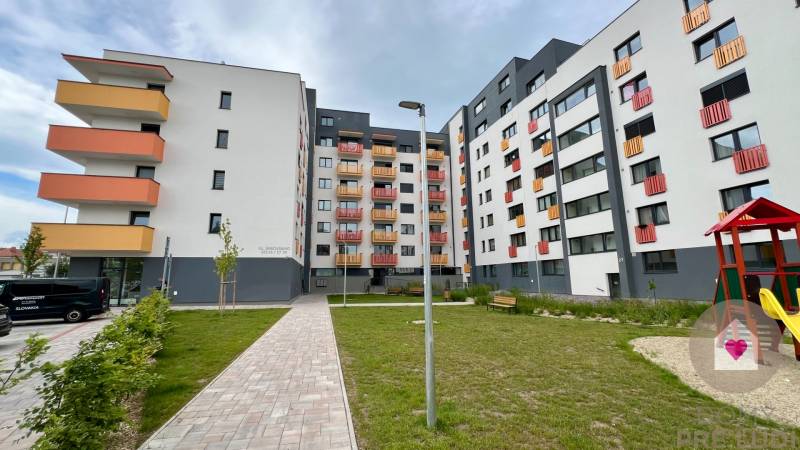 Trnava - Furnished 2-room apartment with parking and balcony 