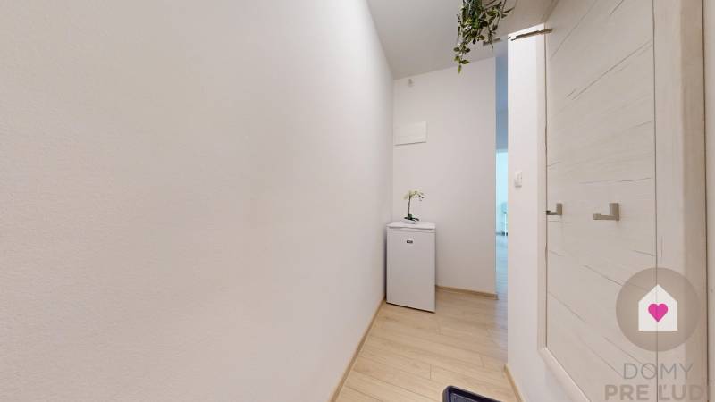 BA/Ružinov-Long-term rental of a fully furnished studio apartment