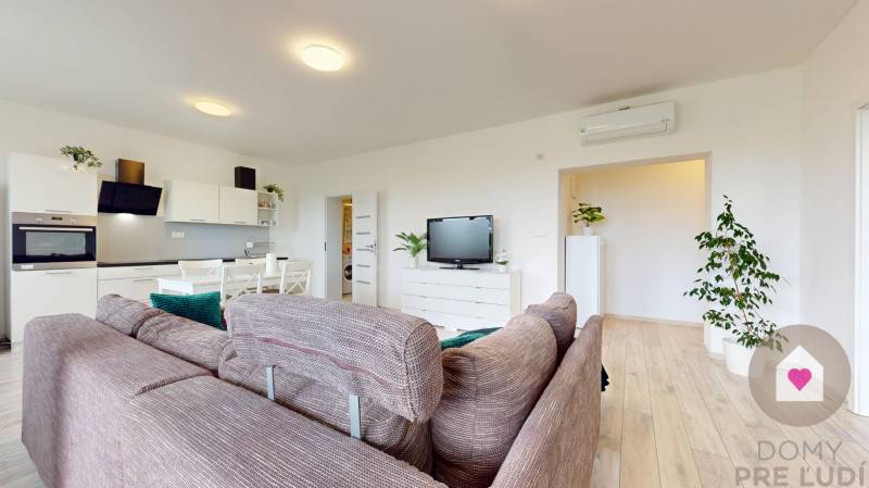 BA/RUŽINOV-Rentl of a furnished 2-room apartment with balcony +parking