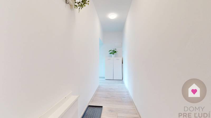 BA/RUŽINOV-Rentl of a furnished 2-room apartment with balcony +parking