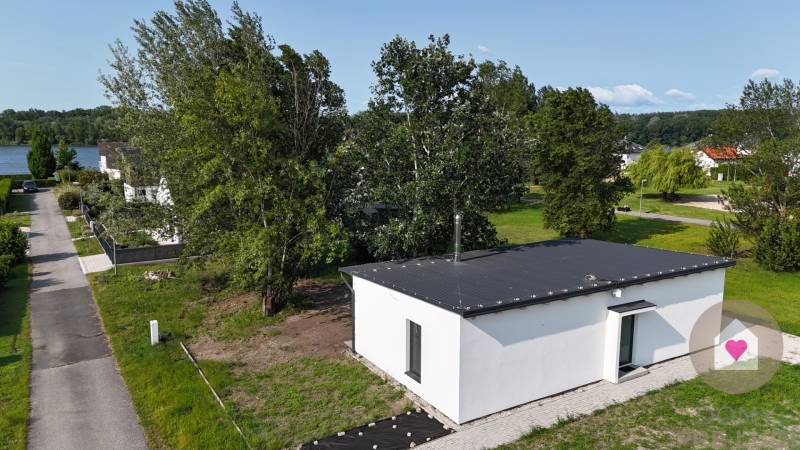 Vojka nad Dunajom - 3 bedroom holiday home with waterside services