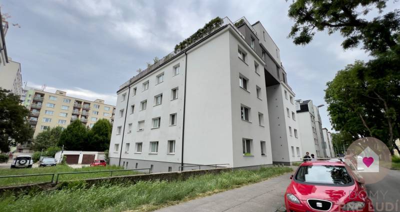 BA/RUŽINOV - Renovated 1-room apartment near Miletička for rent