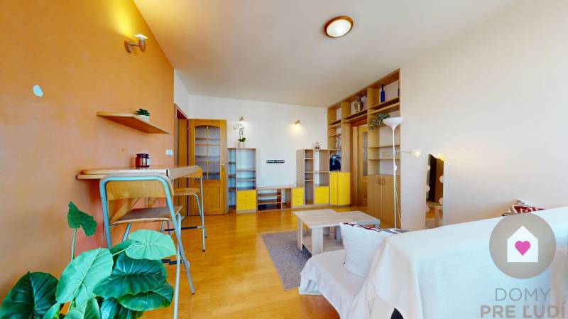 BA/KARLOVA VES- Rent of a spacious 2-room apartment with a balcony 