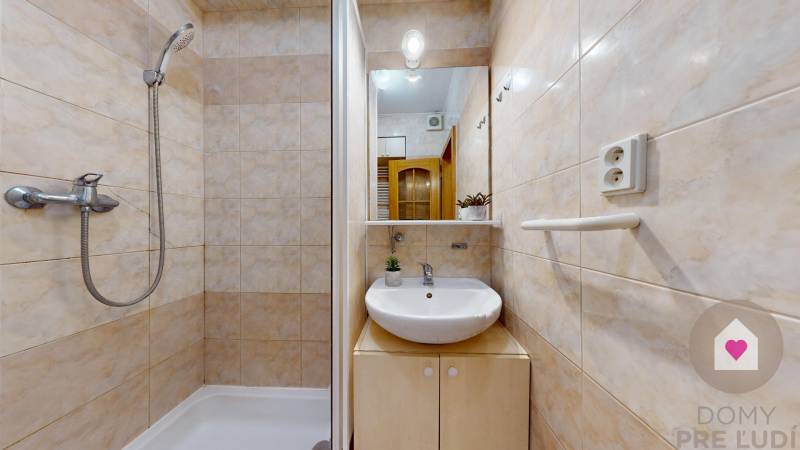 BA/KARLOVA VES- Rent of a spacious 2-room apartment with a balcony 