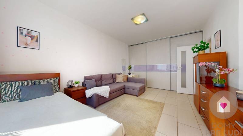 BA/RUŽINOV - Renovated 1-room apartment near Miletička for rent