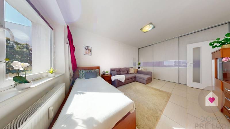 BA/RUŽINOV - Renovated 1-room apartment near Miletička for rent