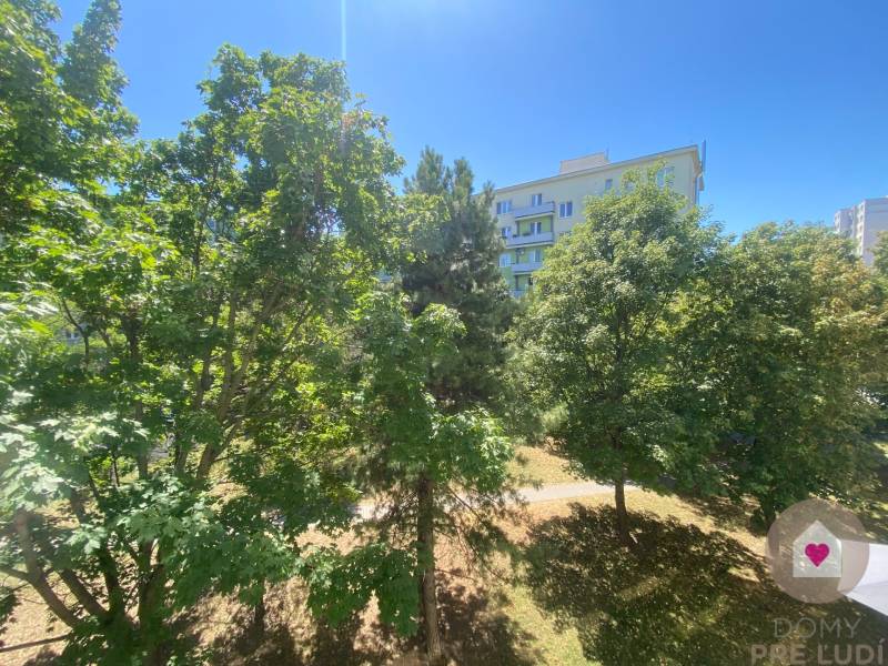 BA/NOVÉ MESTO-Rent a furnished 2-room apartment with 2 balconies 