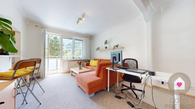 BA/NOVÉ MESTO-Rent a furnished 2-room apartment with 2 balconies 