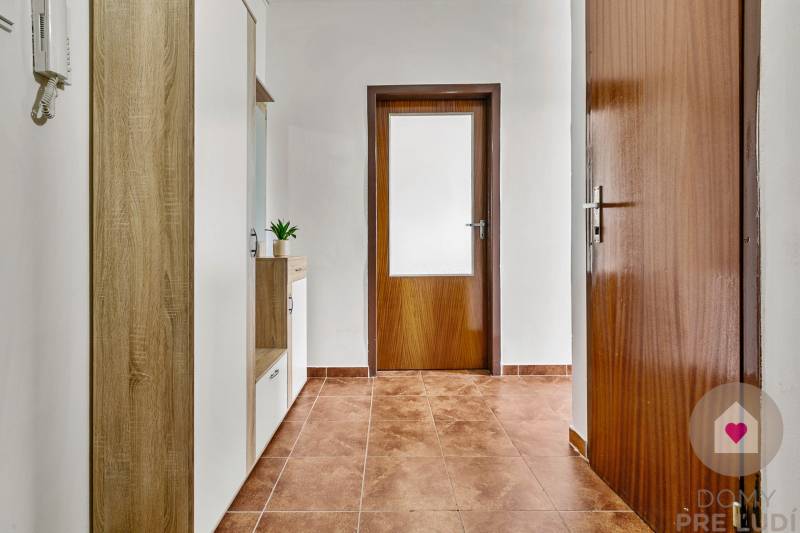 BA/PETRŽALKA-Rent a furnished 1-room apartment in a great location