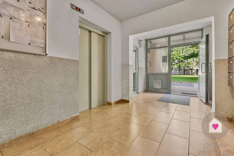 BA/PETRŽALKA-Rent a furnished 1-room apartment in a great location