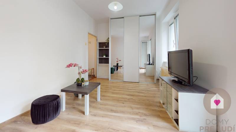 BA/RUŽINOV-Renovated studio apartment for rent with balcony near Centr
