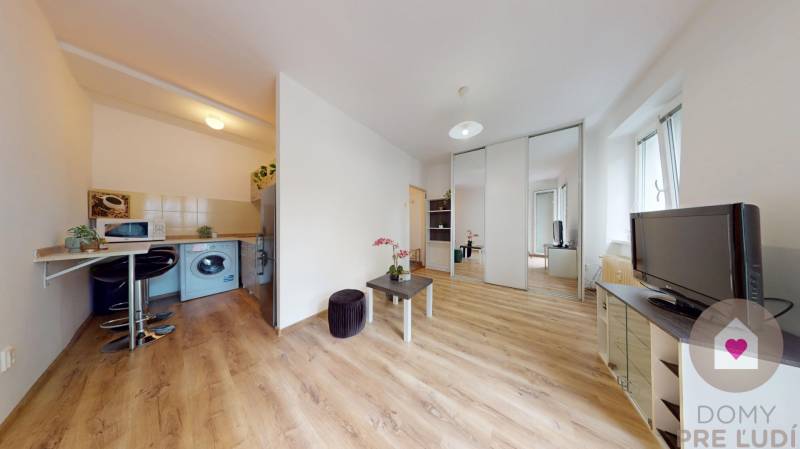 BA/RUŽINOV-Renovated studio apartment for rent with balcony near Centr