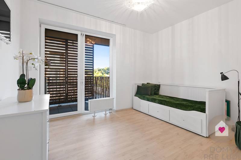3-room apartment with terrace for sale – Petržalka (Slnečnice, Viladom