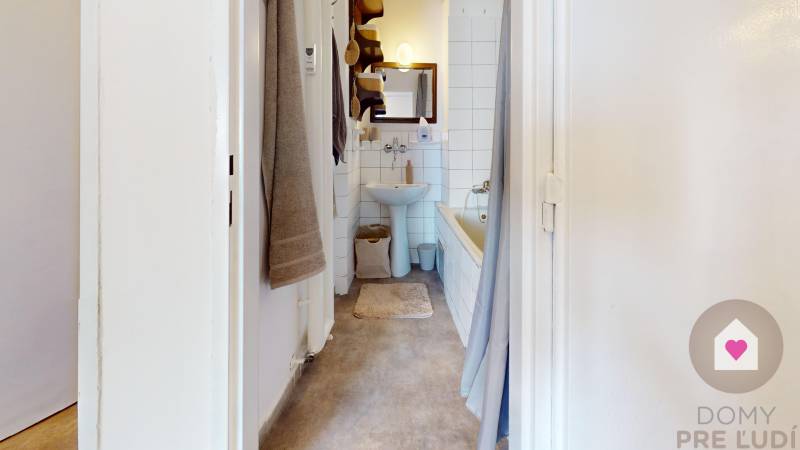 BA/NOVÉ MESTO - Rent a large 2-room apartment in a brick building