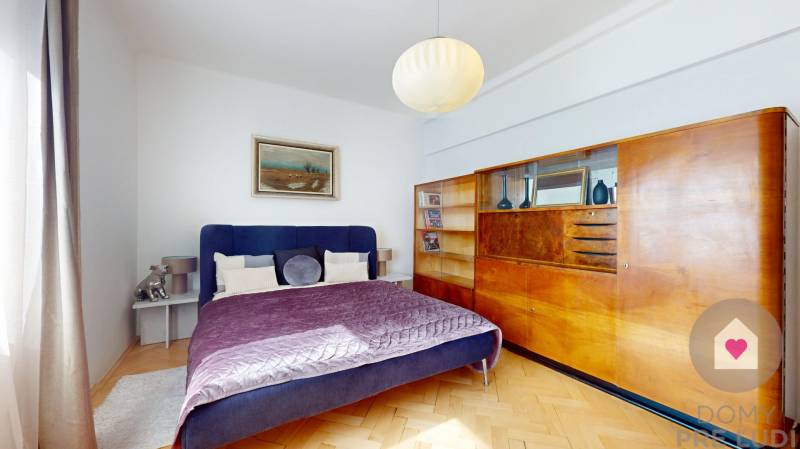 BA/NOVÉ MESTO - Rent a large 2-room apartment in a brick building