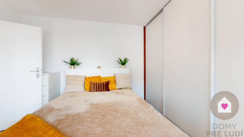 BA/PETRŽALKA-Renovated 2-room apartment for rent with 2 balconies 