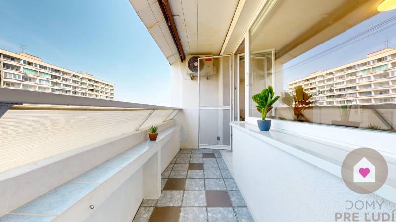 BA/PETRŽALKA-Renovated 2-room apartment for rent with 2 balconies 