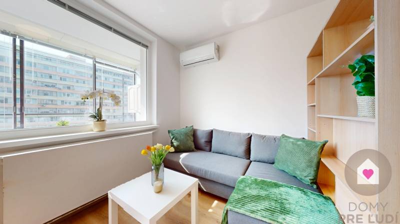 BA/PETRŽALKA-Renovated 2-room apartment for rent with 2 balconies 